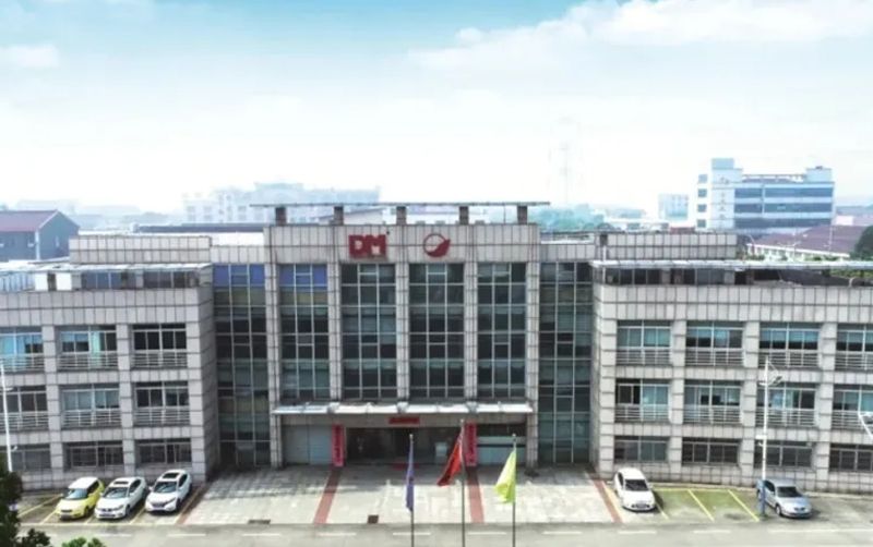 必一运动光学6大生产基地巡礼丨常州华威新质料有限公司